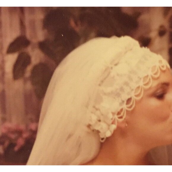 Vintage 1979 Priscila Of Boston Bridal Veil Headpiece Made Of Satin Pearl Beads main image 8